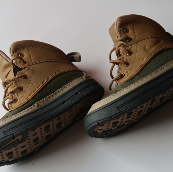 Nike Woodside 2 High ACG Boots Youth - Picture 4 of 5